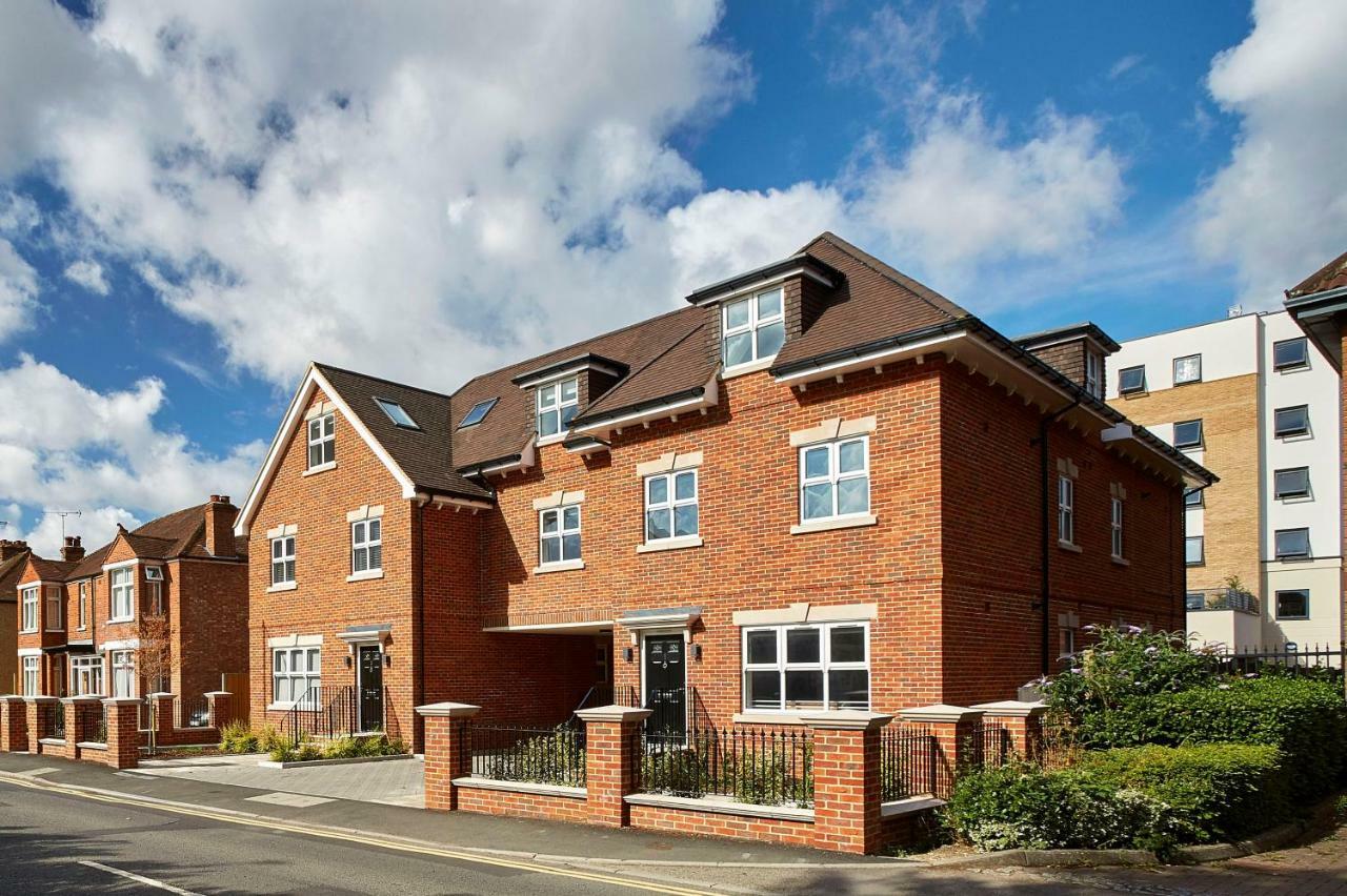 Imperial Court By Viridian Apartments Maidenhead Exterior foto